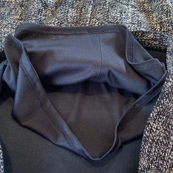 Betsey Johnson Gold & Black Metallic Cocktail Dress Cap Sleeve Back Zip Sz 4 - Picture 8 of 10